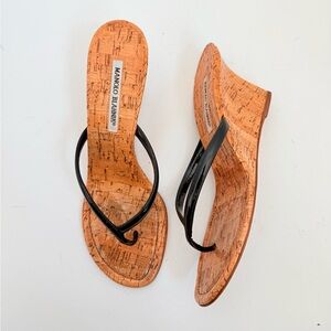 Manolo Blahnik Patwedfac Cork Wedge Sandals Black Patent Thong Heels EU 39